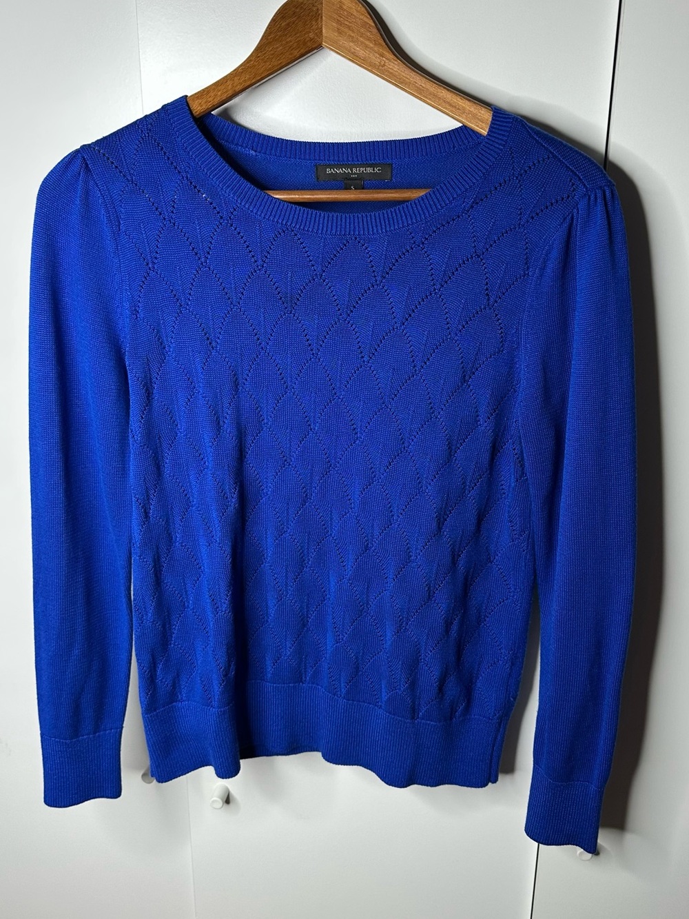 Banana Republic Women’s S Blue Textured Knit Crew Neck Sweater Long Sleeve
